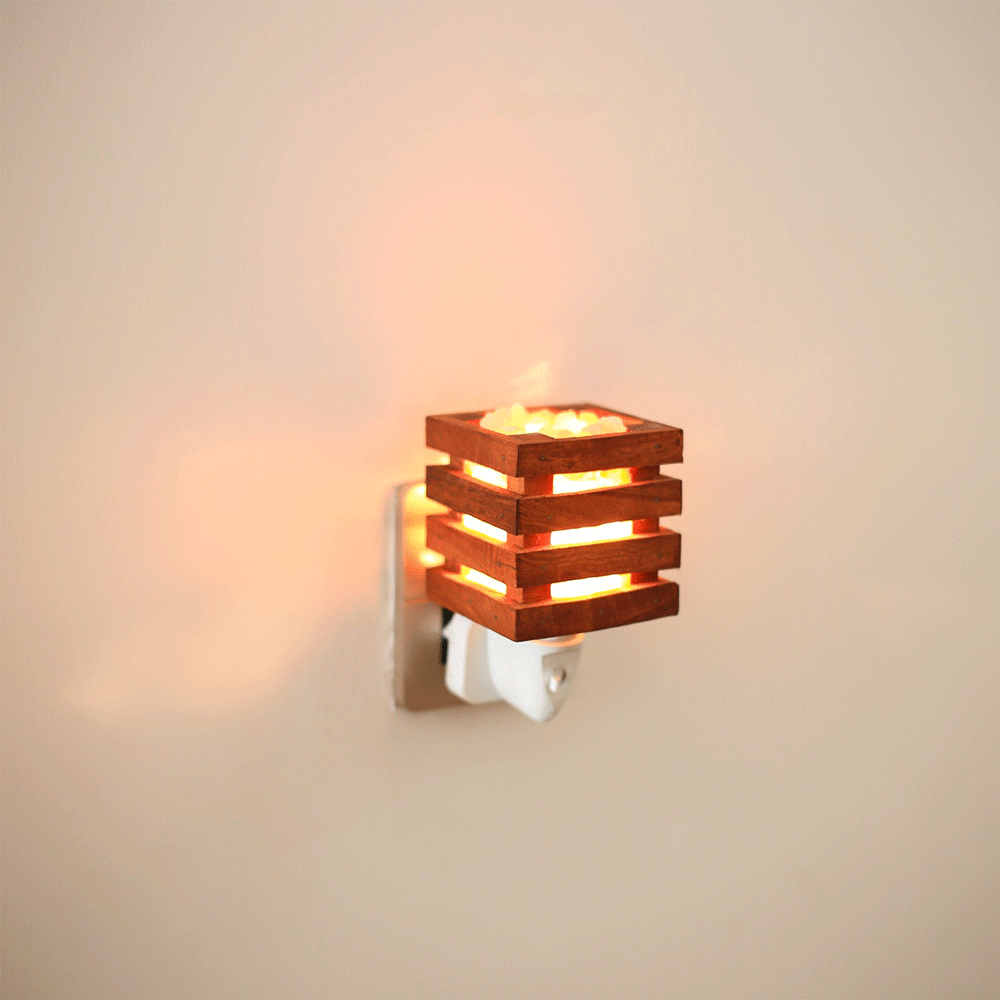 SQUARE WOOD HOLDER